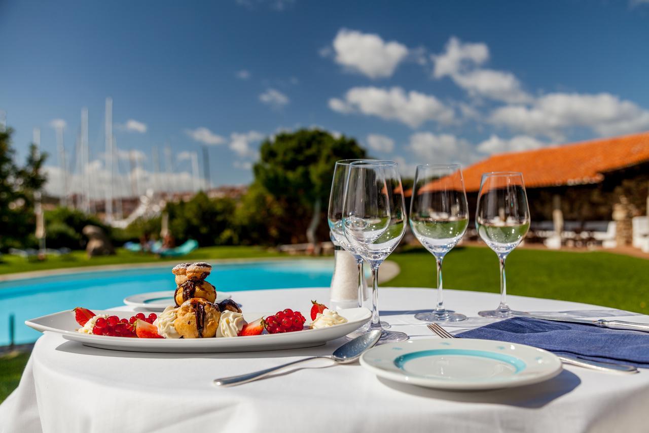 Hotel Sporting Porto Rotondo Bagian luar foto