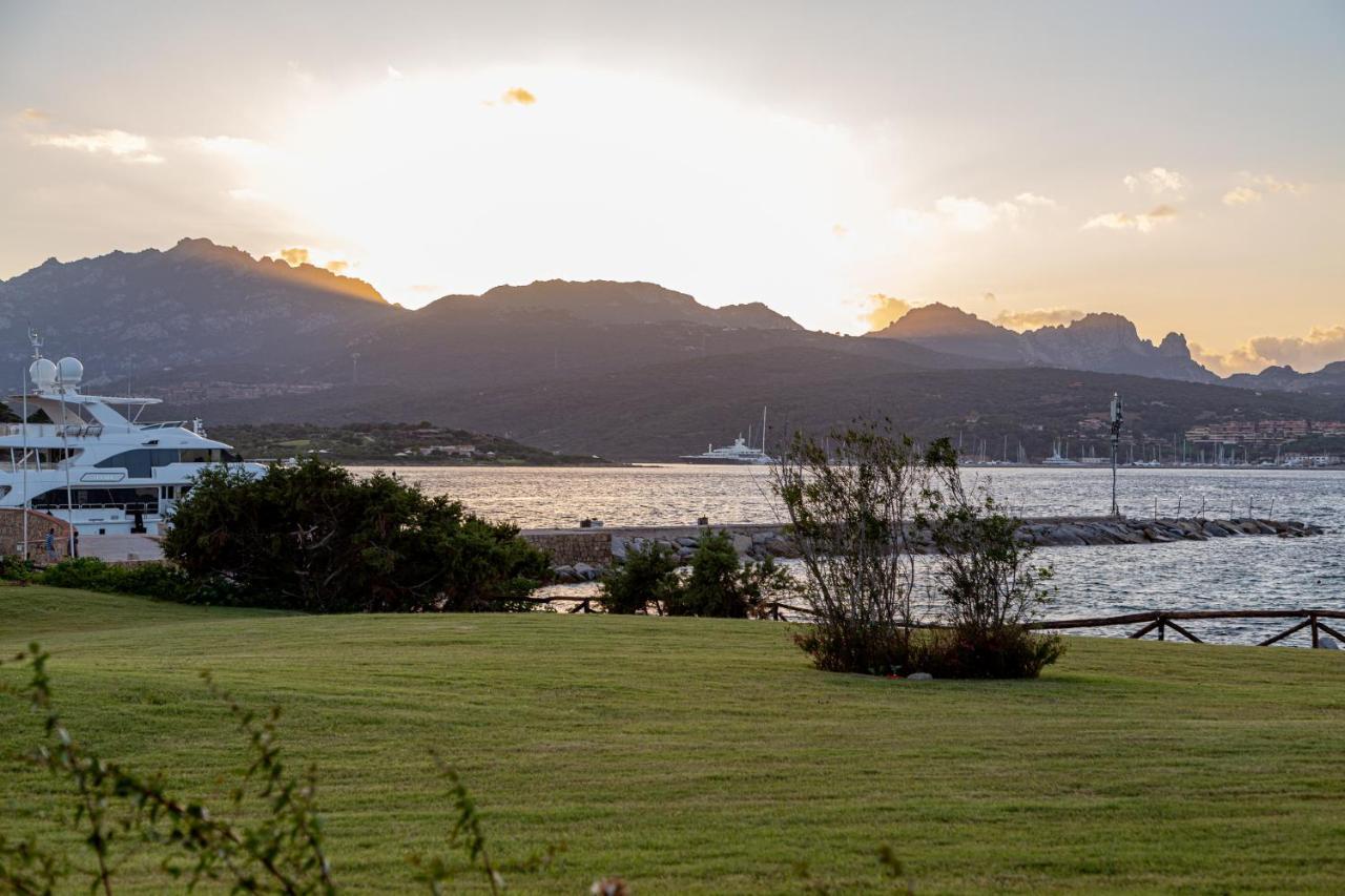 Hotel Sporting Porto Rotondo Bagian luar foto