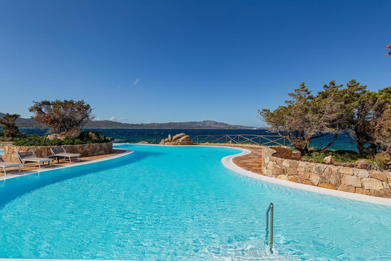 Hotel Sporting Porto Rotondo Bagian luar foto