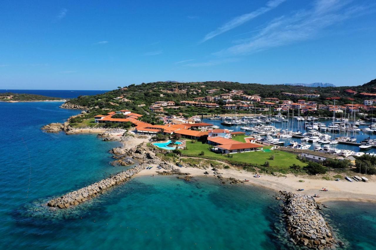 Hotel Sporting Porto Rotondo Bagian luar foto