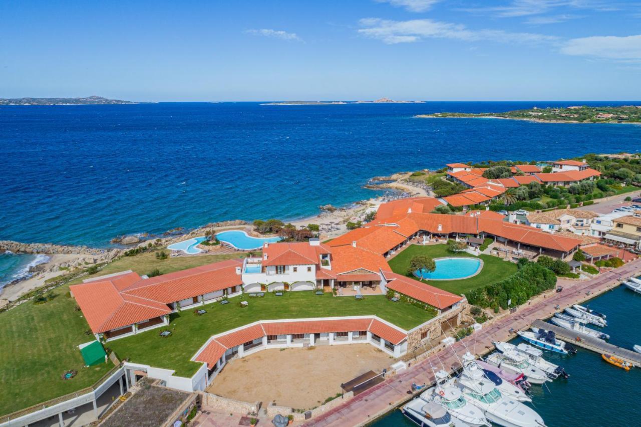 Hotel Sporting Porto Rotondo Bagian luar foto