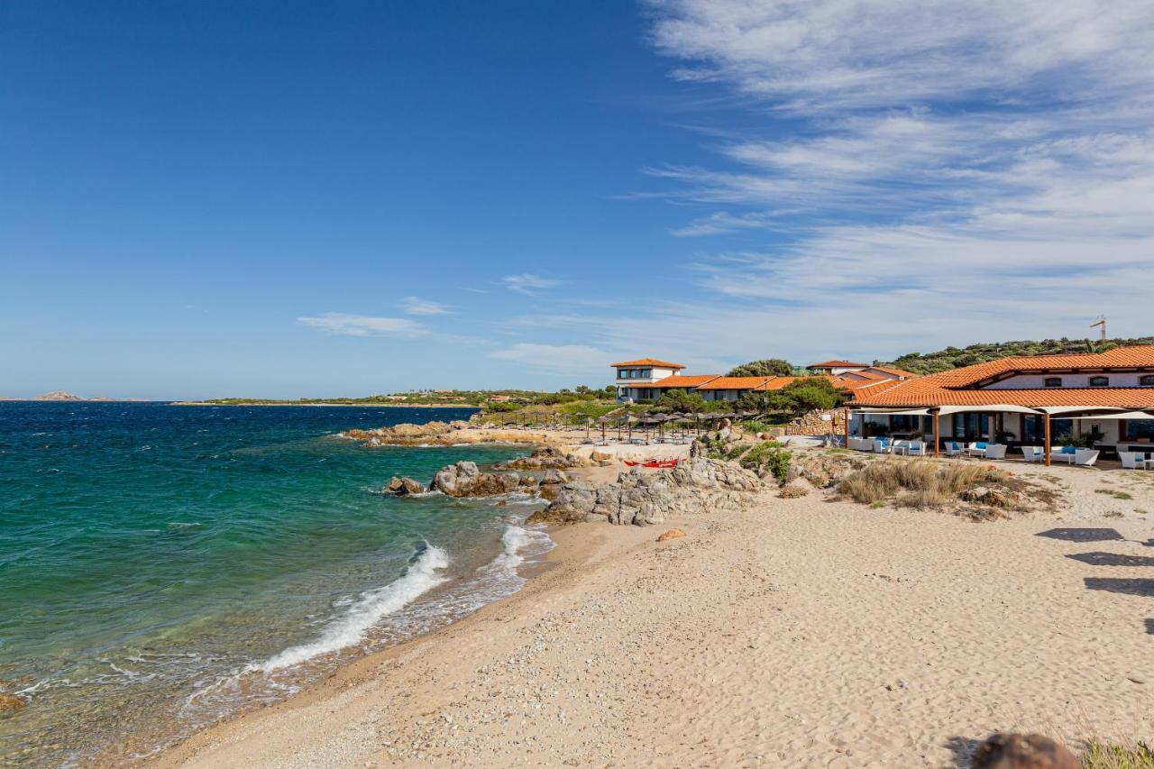 Hotel Sporting Porto Rotondo Bagian luar foto