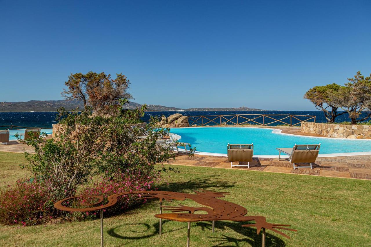 Hotel Sporting Porto Rotondo Bagian luar foto