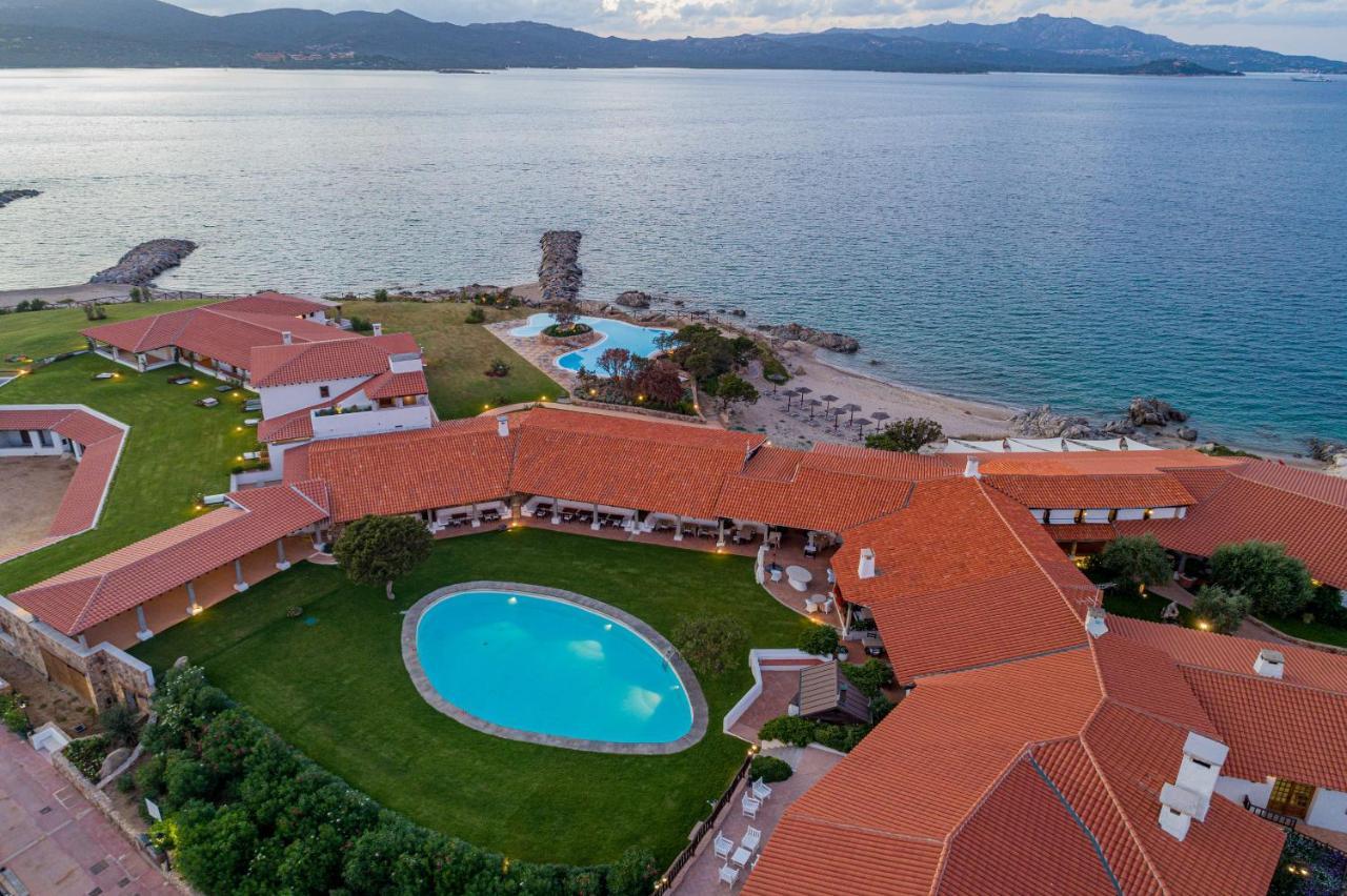 Hotel Sporting Porto Rotondo Bagian luar foto